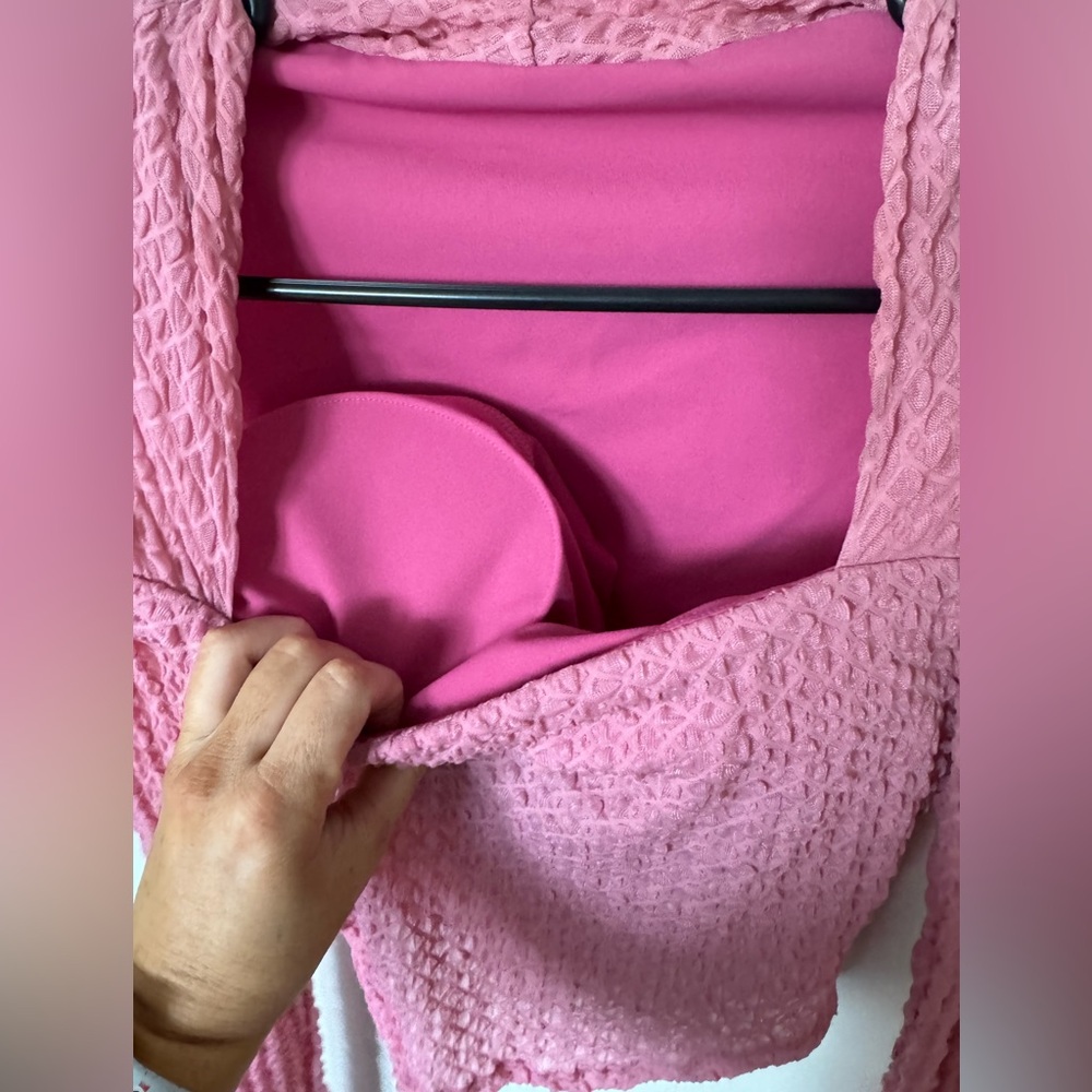 Cropped Mesh Top - Fully Lined - Medium - Picture 2 of 3